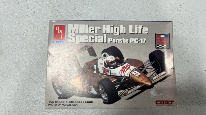 (2) model cars