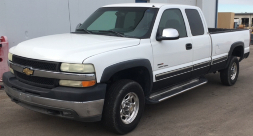 BANK OWNED - 2002 CHEVROLET SILVERADO 2500 - RWD - CLEAN TRUCK!