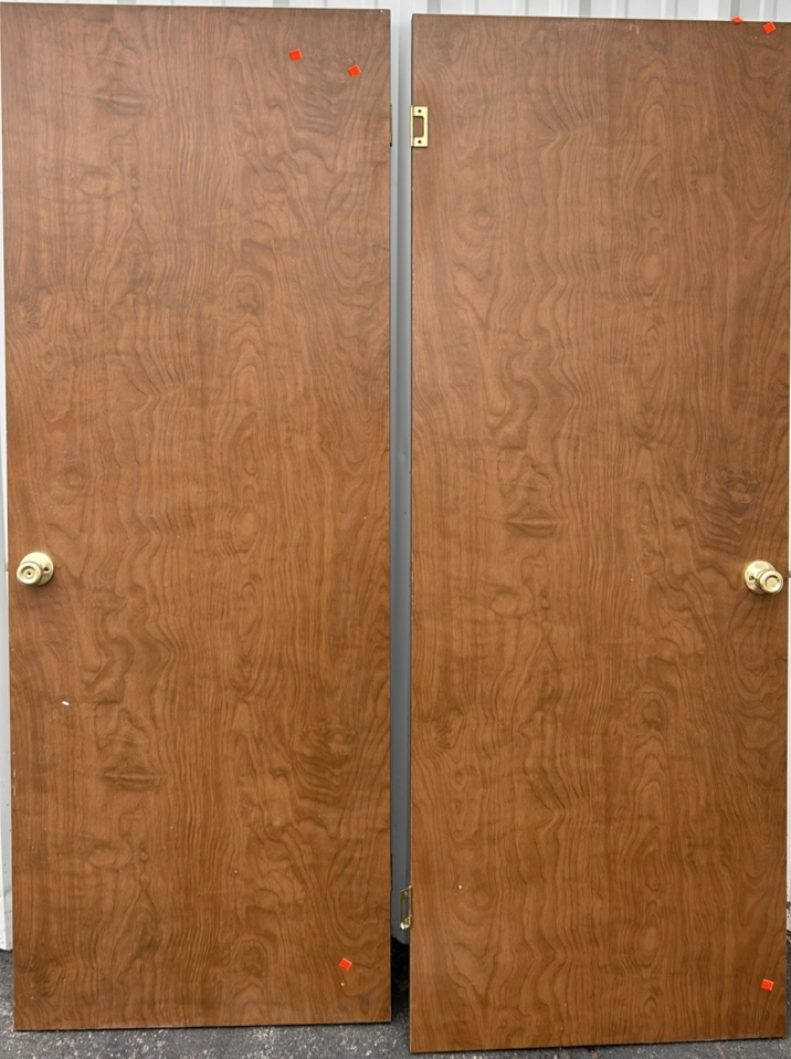 (2) 30” Woodgrain Solid Core Doors With Hinges And Handles