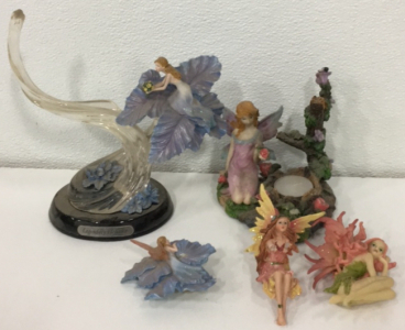 Assorted knickknack’s and figurines