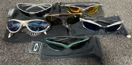 (5) OAKLEY AND (1) HARLEY DAVIDSON SUNGLASSES