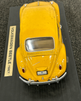 METAL MODEL OF 1967 VOLKSWAGEN BEETLE - 5