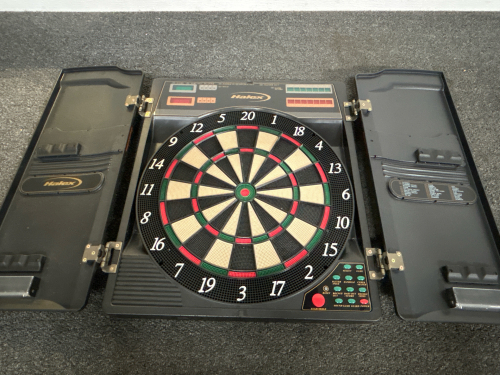 HALEX DIGITAL DART BOARD-NO CORD TO TEST-NO DARTS