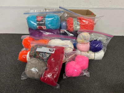 BOX OF YARN IN VARIOUS SIZE AND COLORS