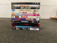 DVDS INCLUDING JAWS, INDEPENDENCE DAY, HELLBOY - 4