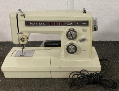 KENNORE SEWING MACHINE (WORKS)