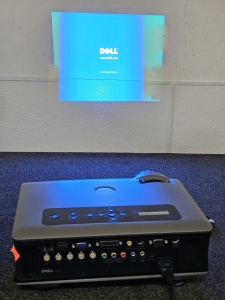 WORKING DELL VIDEO PROJECTOR