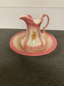 CERMAIC PITCHURE AND BOWL. PINK WITH ROSES