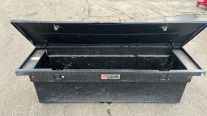 TRACTOR SUPPLIES CO BLACK TOOL BOX (5 FT)