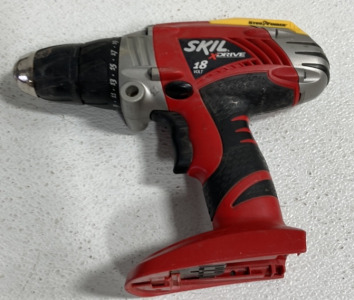 (1) Skil Drive 18 Volt Drill (1) Delwalt Drill (1) 9.6 Volt