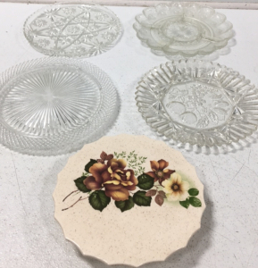 (4) Glass Serving Platters (1) Ceramic Plate