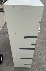42&rsquo;&rsquo; x 65&rsquo;&rsquo; x 18&rsquo;&rsquo; 5 Compartment Metal Filing Cabinet
