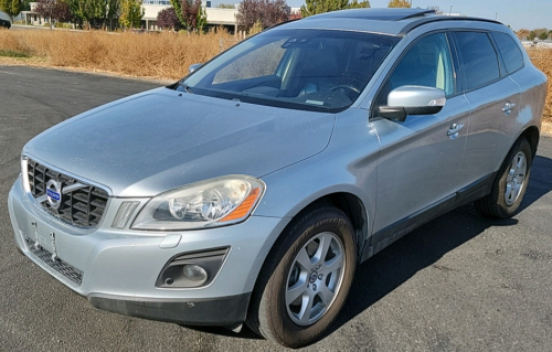 2010 VOLVO XC60 - 126K MILES!