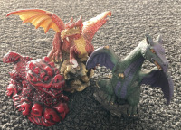 COLLECTIBLE DRAGON AND WIZARD FIGURINES— SOME DAMAGE - 4