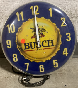 BUSCH BEER VINTAGE CLOCK (WORKS)