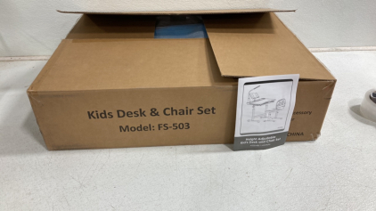(1) Kids Desk And Chair