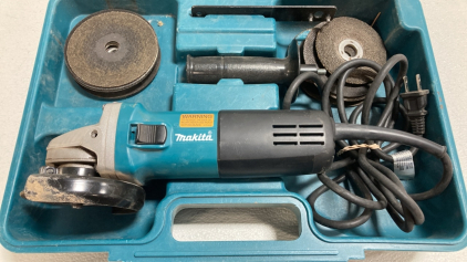 Makita 4” Angle Grinder in Case w/ Extra Cutting Wheels