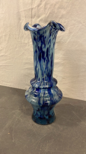 LIGHT/ DARK BLUE 12&rdquo; VASE