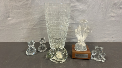LARGE GLASS 12&rdquo; VASE, (2) GLASS OWLS, GLASS CAT, GLASS TEDDY BEAR AND MORE