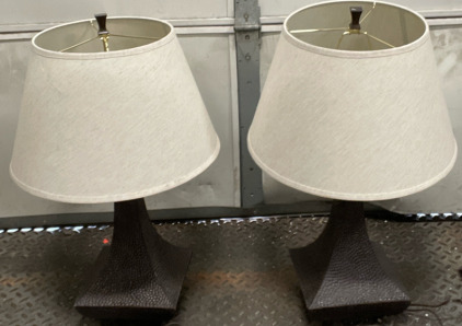 (2) Lamp w/ White Shades & Metal Base