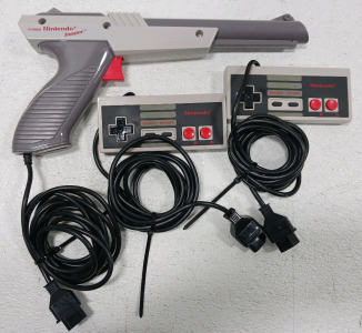 1985 Nintendo Entertainment System Gun & 2 Controls