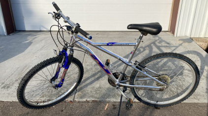 26&rdquo; Royce Union ALX Interception Bicycle (Silver Chrome)