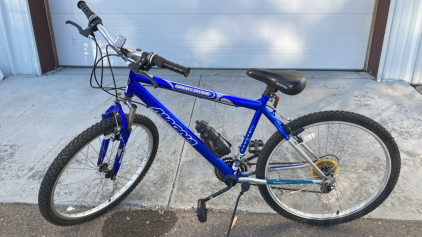 26&rdquo; Magna Great Divide Bicycle (Blue)