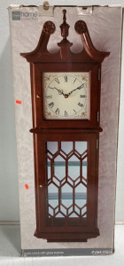 (1) Curio Clock With Glass Shevles