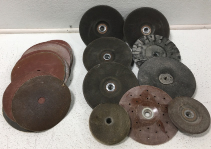 Box Of Grinder Weels & Pads