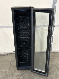 HAIER 18 BOTTLE WINE COOLER- POWERS ON