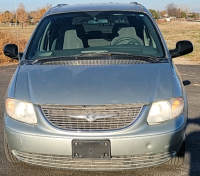 2003 CHRYSLER TOWN AND COUNTRY - HEATER WORKS! - 2