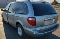 2003 CHRYSLER TOWN AND COUNTRY - HEATER WORKS! - 7