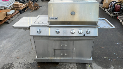 KIRKLAND GRILL W/ STORAGE ( 48”x 70”)