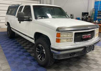 1995 GMC Sierra - 4x4!