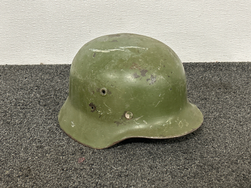 M40 ROLLED RIMMED STEEL HELMET WITH LINER AND STRAPS, GERMAN MANUFACTURED.