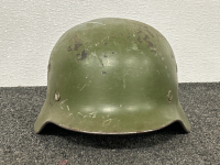 M40 ROLLED RIMMED STEEL HELMET WITH LINER AND STRAPS, GERMAN MANUFACTURED. - 2