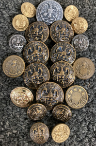 BAG OF VINTAGE MILITARY BUTTONS