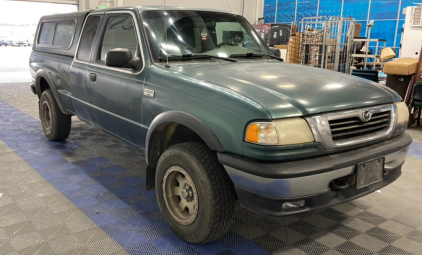 2000 Mazda B2000 - 4x4!