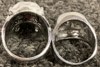 (2) MEN’S SILVER TONED SKULL RINGS - 4