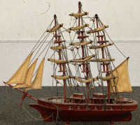 CUTTY SARK MODEL SHIP - 3