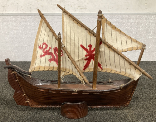 HAND CRAFTED BY DON BYINGTON VIKING WAR SHIP