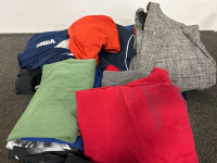 MENS CLOTHING (SIZES M-XL): SLACKS, BASKETBALL SHORTS, T-SHIRTS, TIES, BLAZER AND A BLANKET WITH 2 FLAT SHEETS - 2