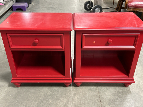 2 MATCHING NIGHTSTANDS/SIDE TABLES WITH DRAWER (26”x29”x17”)