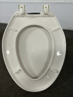 42LB UNUSED PROFORM PROFESSIONAL FORMULA ALL-PURPOSE JOINT COMPOUND AND UNUSED PLASTIC OBLONG TOILET SEAT - 3