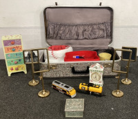 SUITCASE INCLUDING (4) GOLD METAL PICTURE STANDS, SMALL JEWELRY DRESSER, PORTMEIRION CLOCK AND MORE