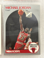 (9) MICHAEL JORDAN SBASKETBALL CARDS - 5