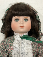 GOEBEL AN ORIGINAL LIMITED EDITION MYSICAL PORCELAIN DOLL BY BETTE BALL - 3