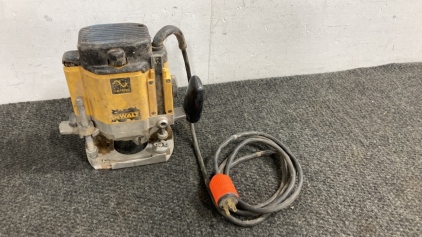 DeWalt Router