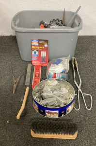 (1) BIN OF TOOLS INCLUDING (1) SMALL ACE LEVELER, (1) MULTI PACK THREAD LOCKER, AND MORE