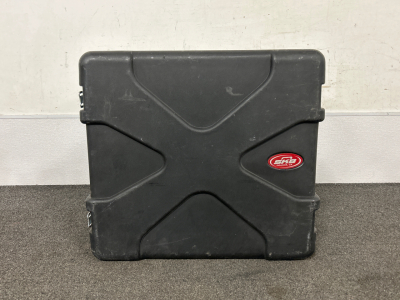 22 x22 x20 SKB LOCKING HARD CASE